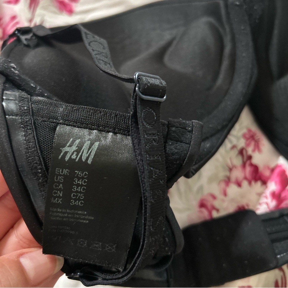 H&M Bra Set - Picture 10 of 13